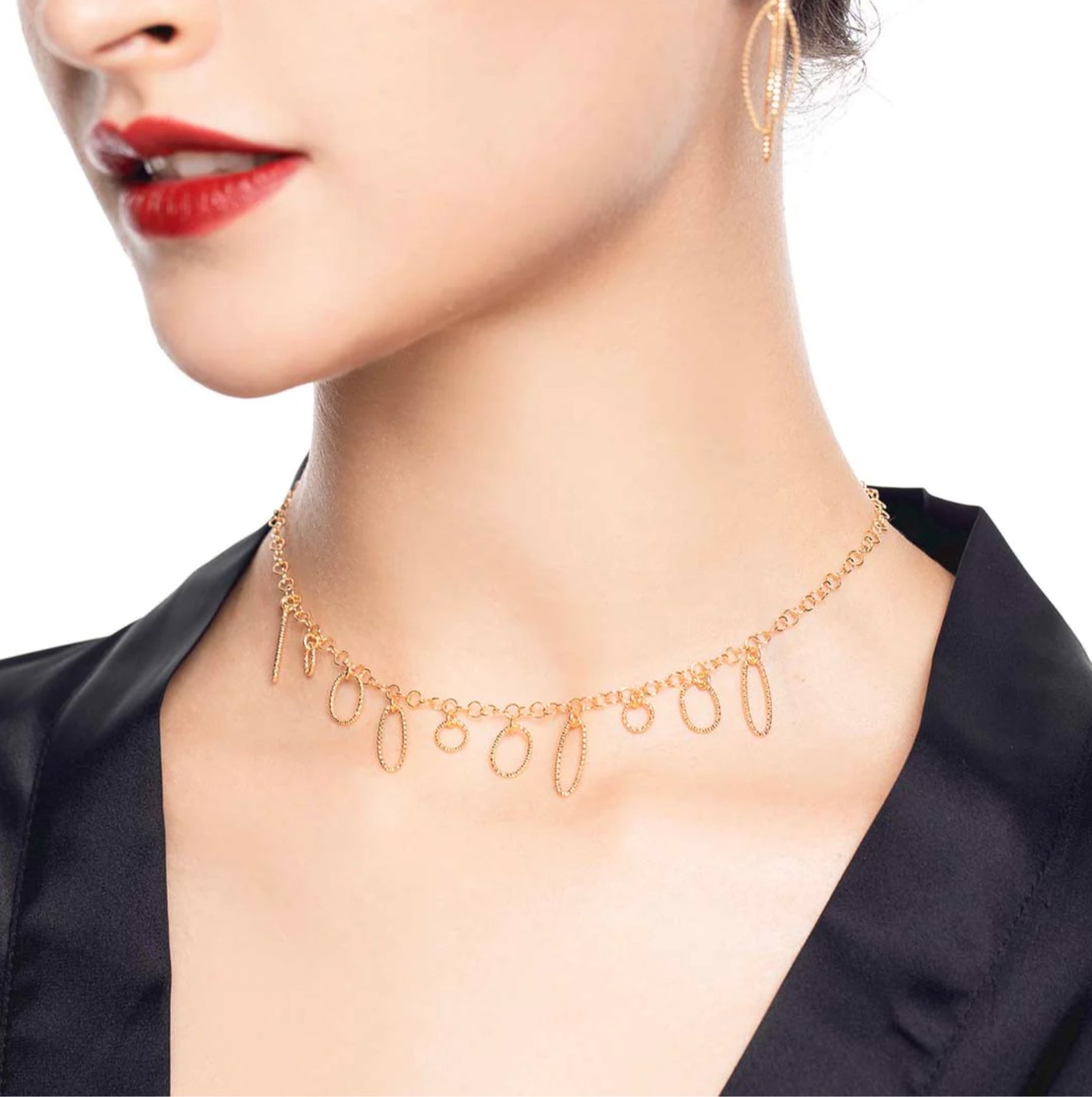 Round Motif Necklace Gold
