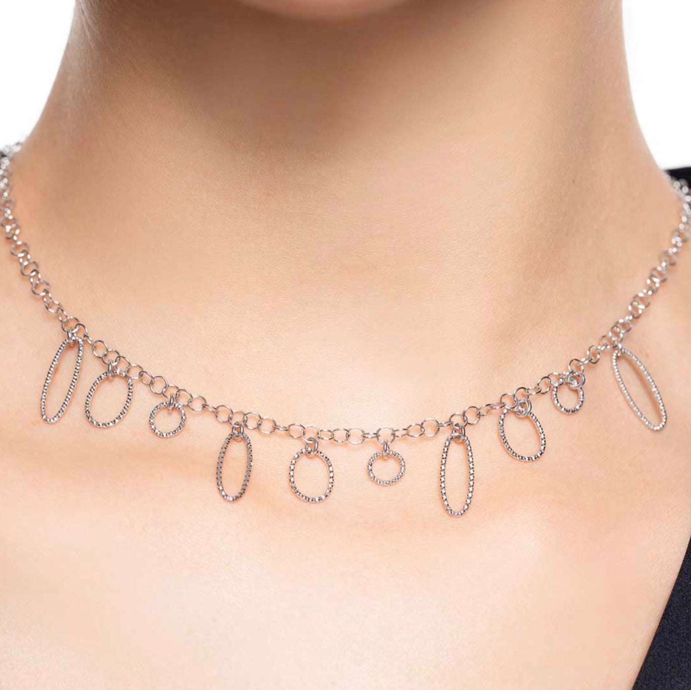 Round Motif Necklace Silver