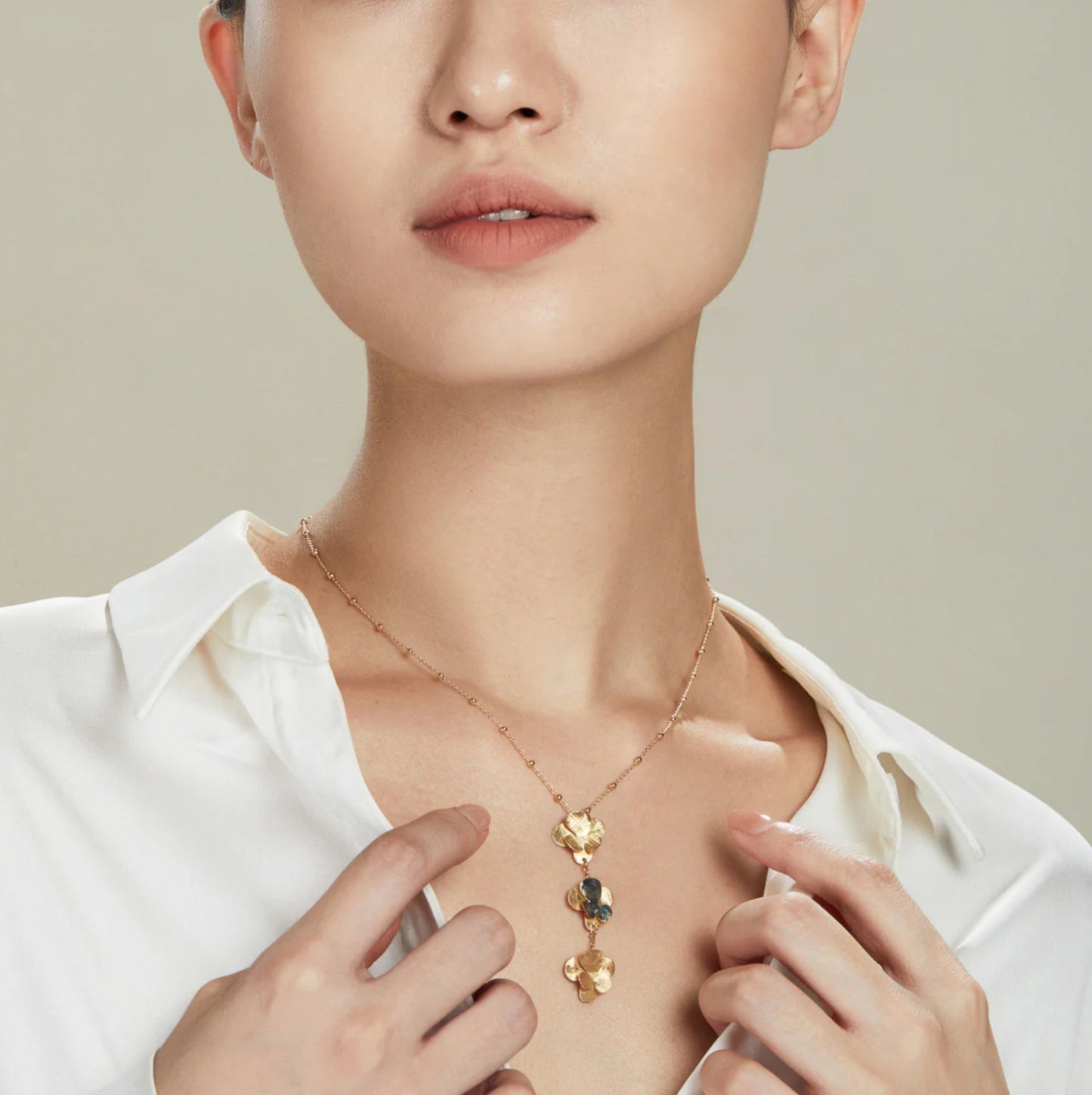 Bloom Necklace Gold & Blue