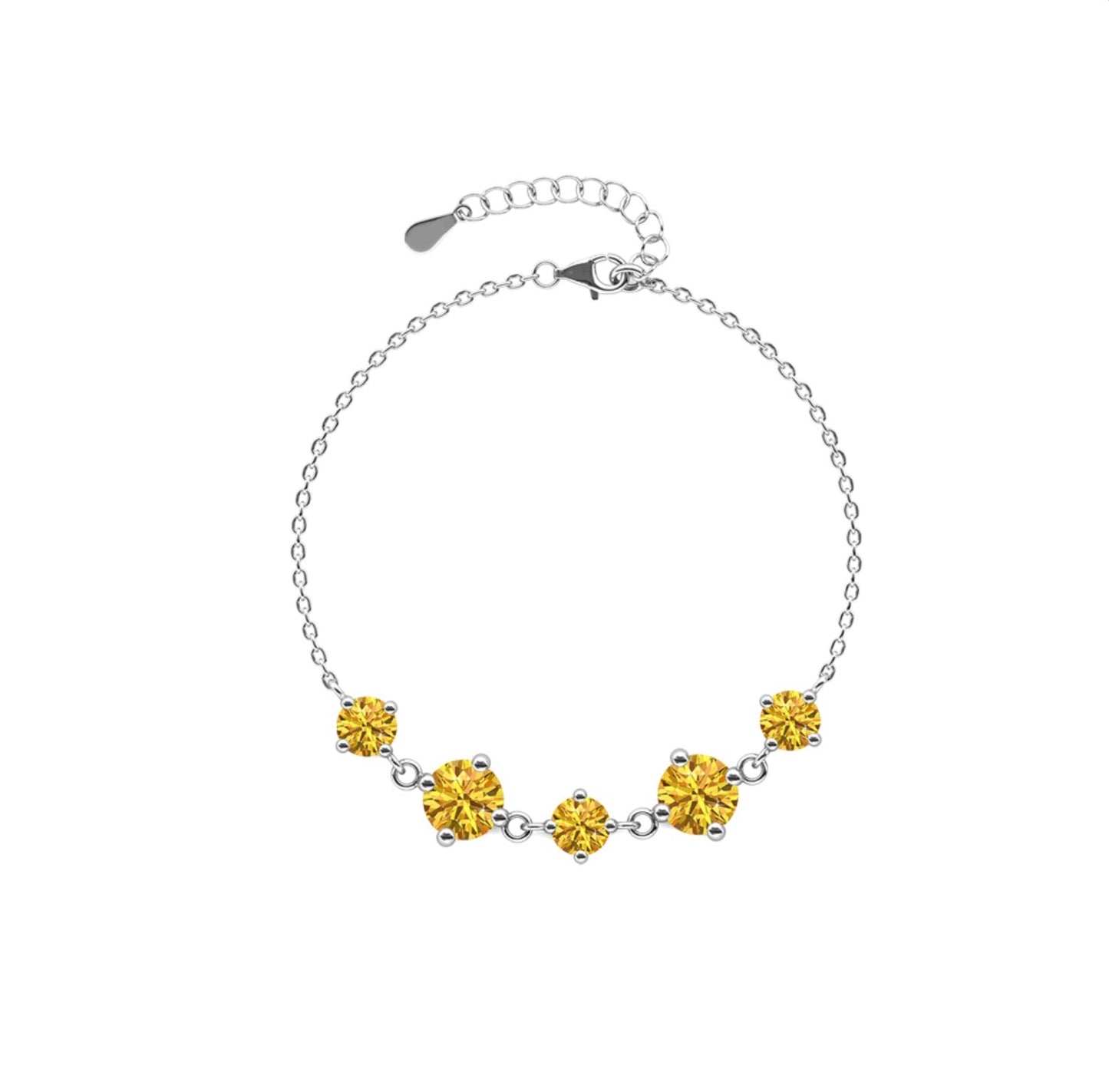 Heart motif bracelet in a variety of colors