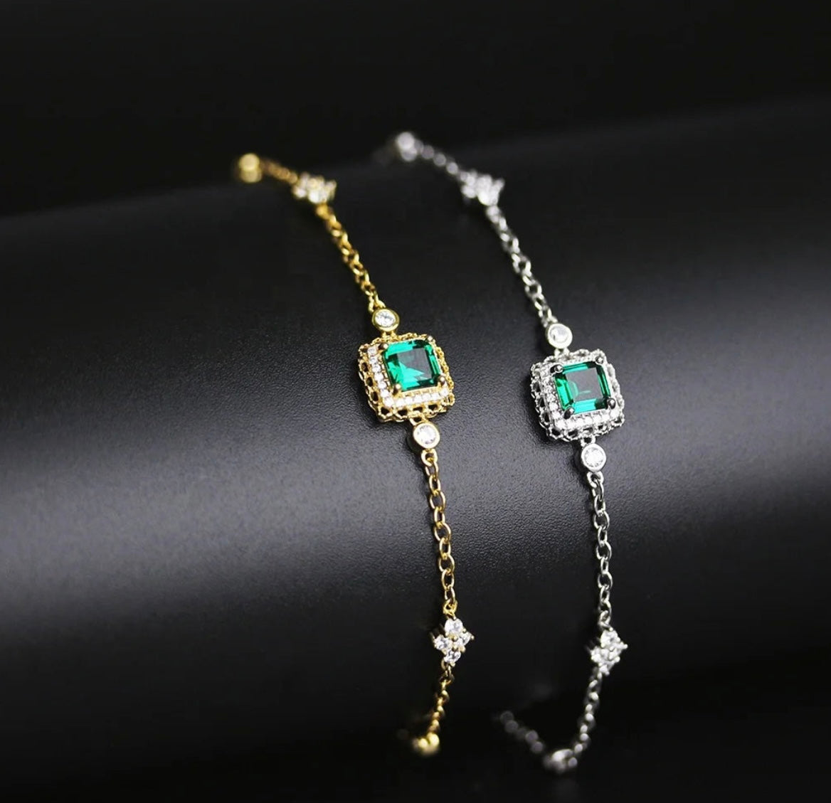 Emerald chain bracelet