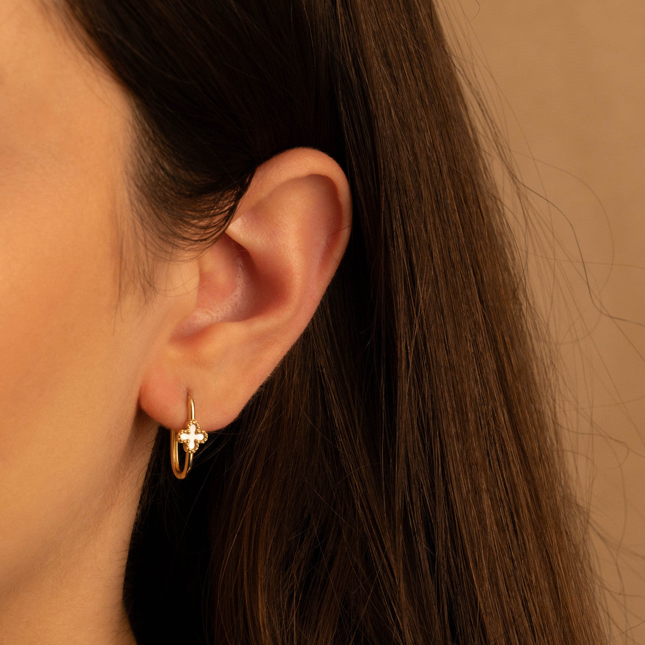 14K Yellow Gold Synthetic Mother Of Pearl Gemstone Cross Oval Hoop Earrings