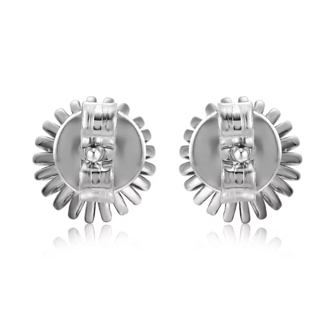 Lantern design earrings
