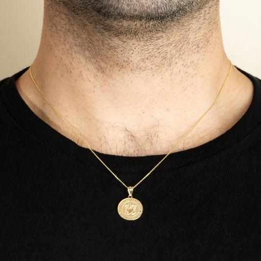 Gold United States Navy Officially Licensed Shield Eagle Anchor Emblem Medallion Pendant Chain